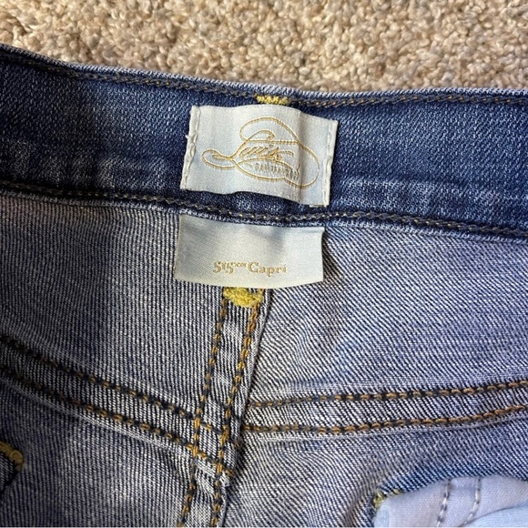 ❤️Women’s Levi’s 515 midrise Capri jeans with stretch size 8 - Picture 6 of 8